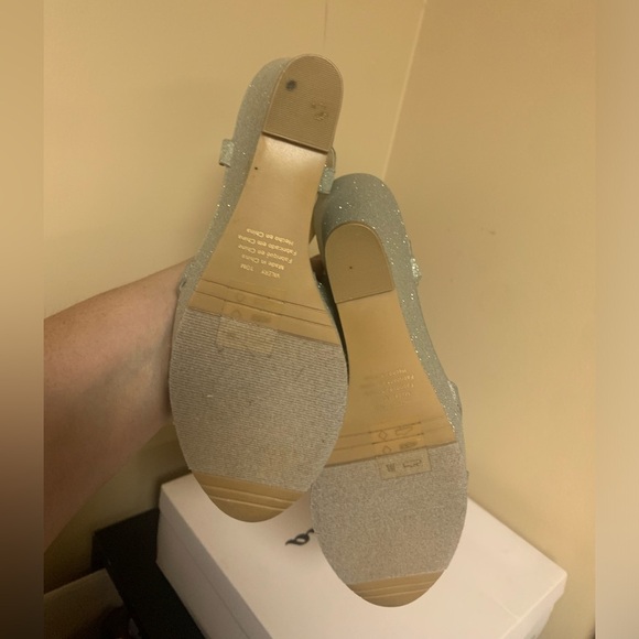 Touch of Nina Silver Glittery Valery Wedges - Picture 9 of 12